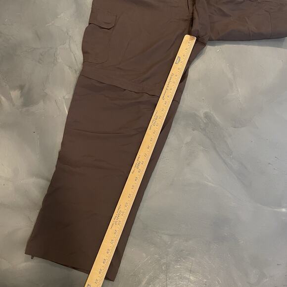Cabela’s Convertible Cargo Pants Men 42x30 Belted Classic Fit Ankle Zip Brown - Picture 7 of 10